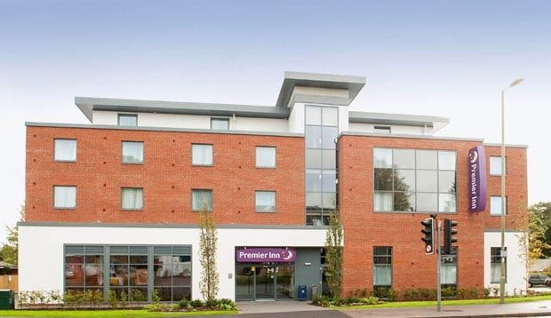 Premier Inn Fleet Ngoại thất bức ảnh